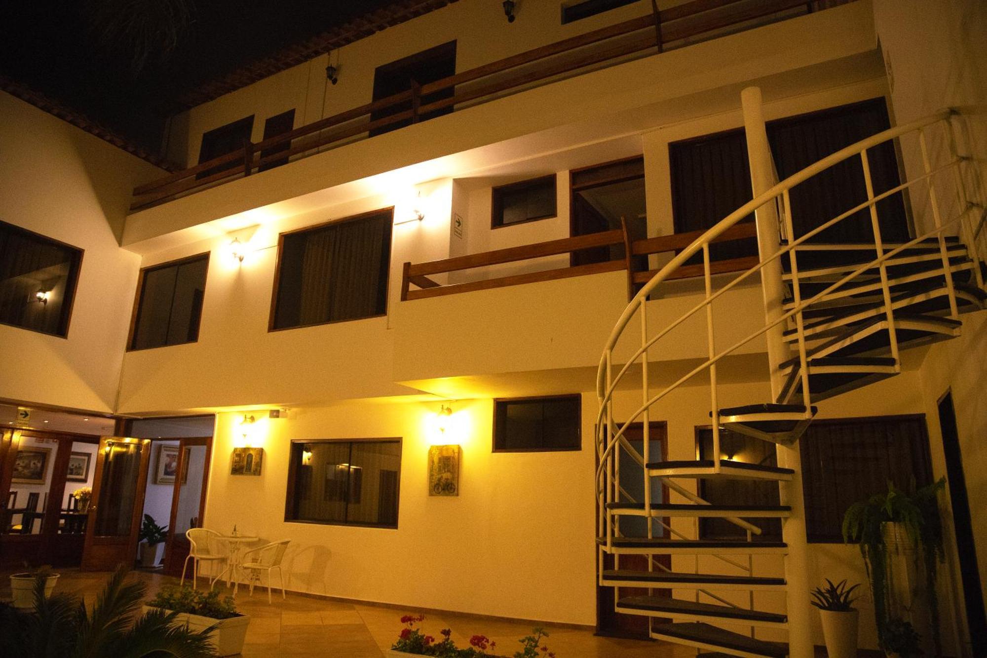 Vilmor Hotel Boutique Encalada ภายนอก รูปภาพ