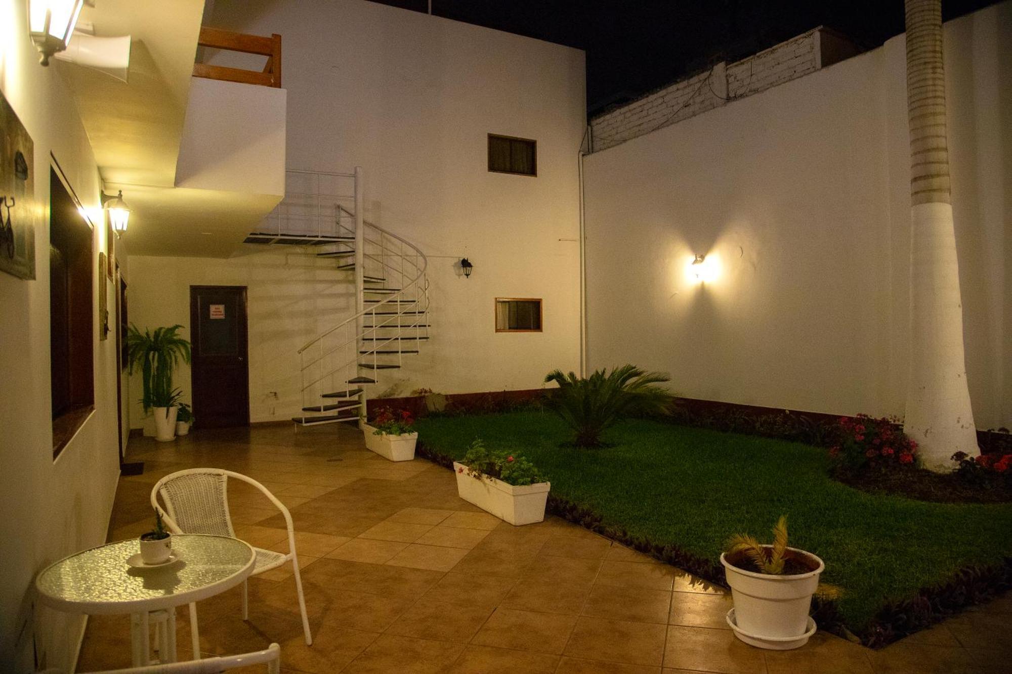Vilmor Hotel Boutique Encalada ภายนอก รูปภาพ